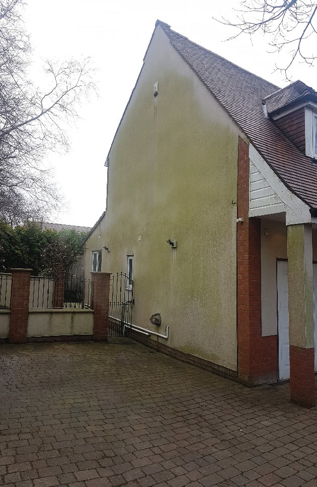 Render Cleaners Chase Terrace 3 Rendered walls before soft-wash stain removal in Chase Terrace WS7