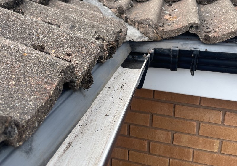 Gutter clearing in Cannock WS11