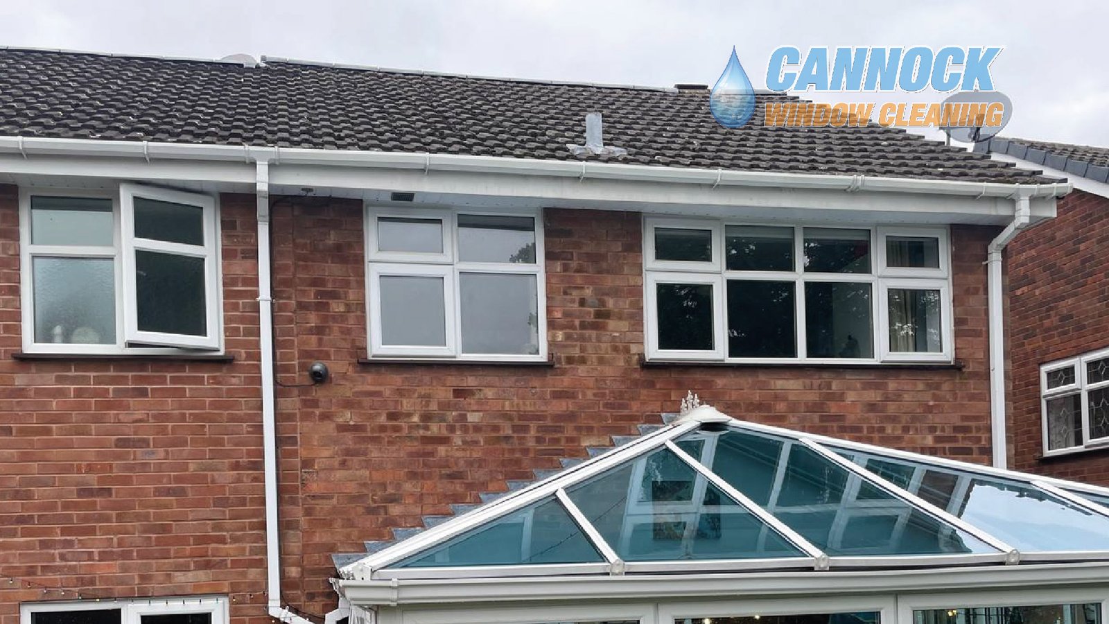 Fresh white uPVC fascia after fascia and soffit cleaning