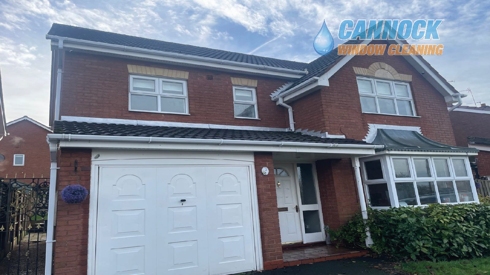 Restored bright fascia boards after fascia and soffit cleaning