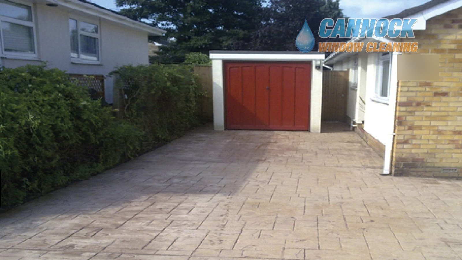 The same imprinted concrete drive clean